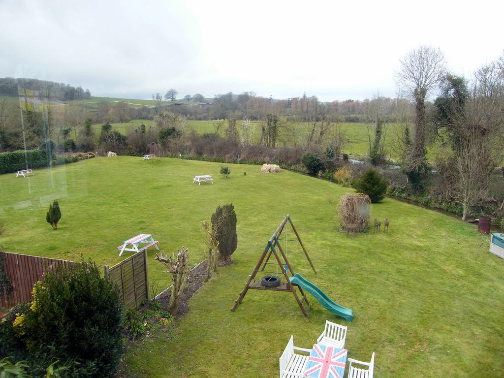 Royal Yeoman B&B Frampton  Exterior photo